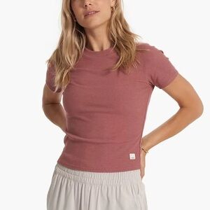 Vuori Women's Pose Fitted Tee rosewood copper Heather size xs